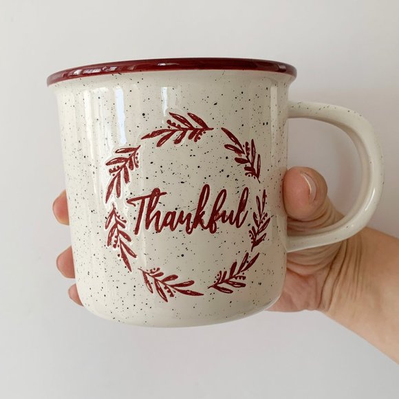 Oversized Mug - "Thankful" with Floral Wreath - Picture 4 of 9